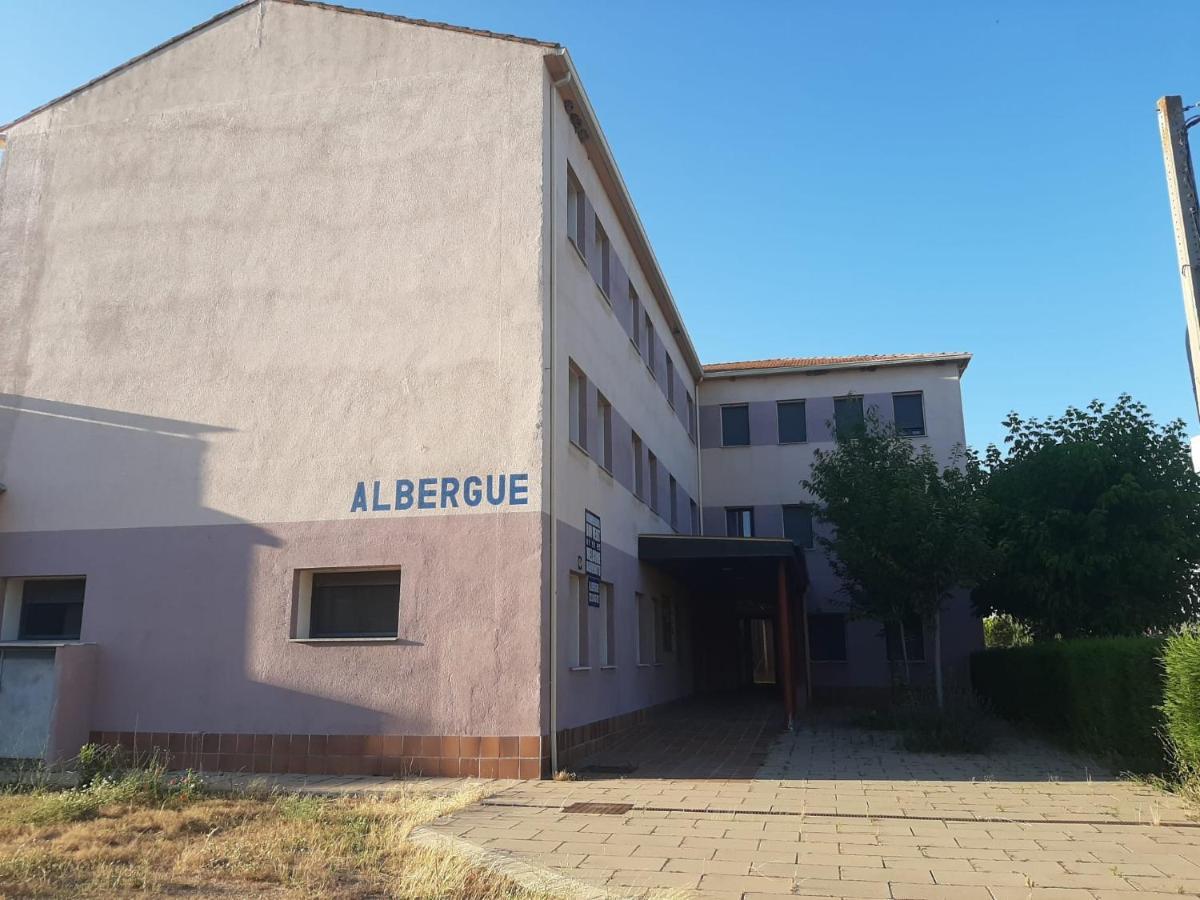 Albergue Villa Nava De La Asuncion Exteriör bild